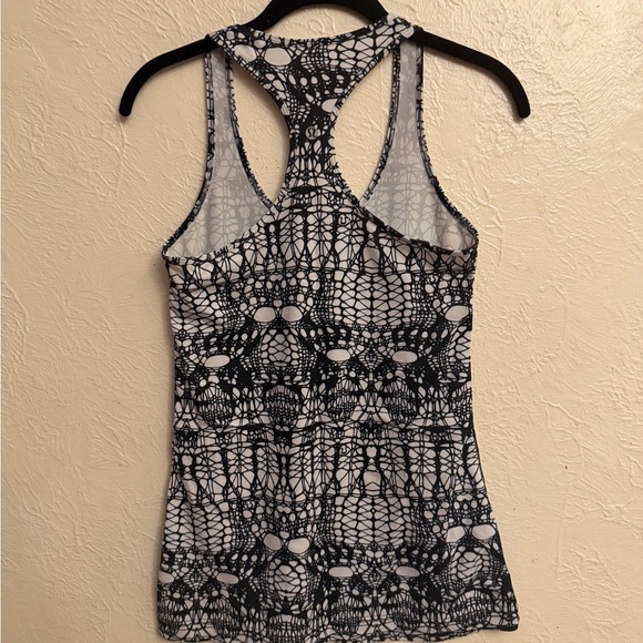 Lululemon Athletica Tank Top - Picture 3 of 4